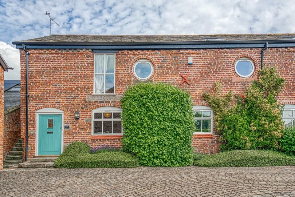 Estate agents for homes of distinction Currans Unique, Chester