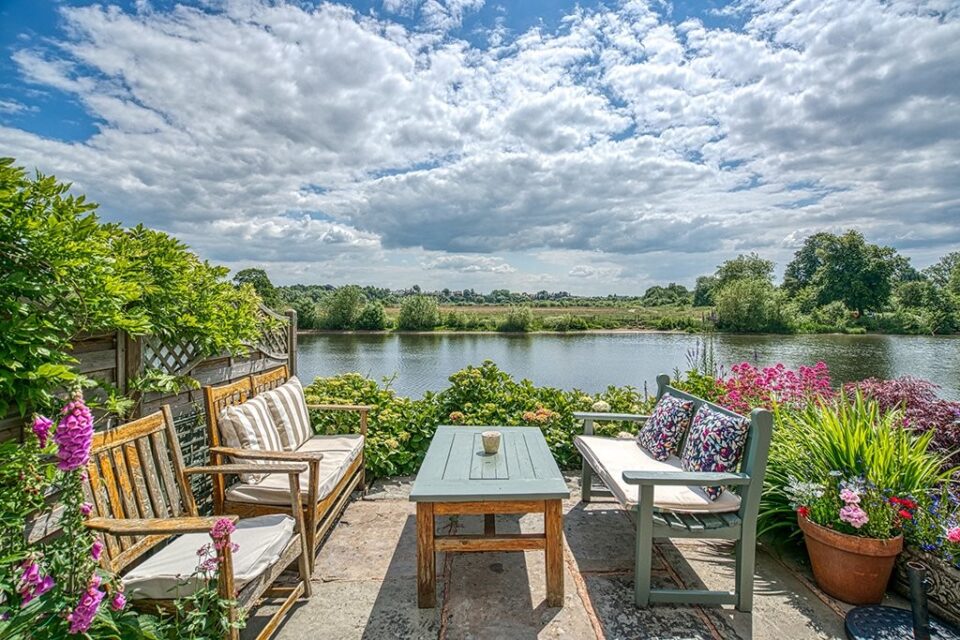 Estate agents for homes of distinction Currans Unique, Chester