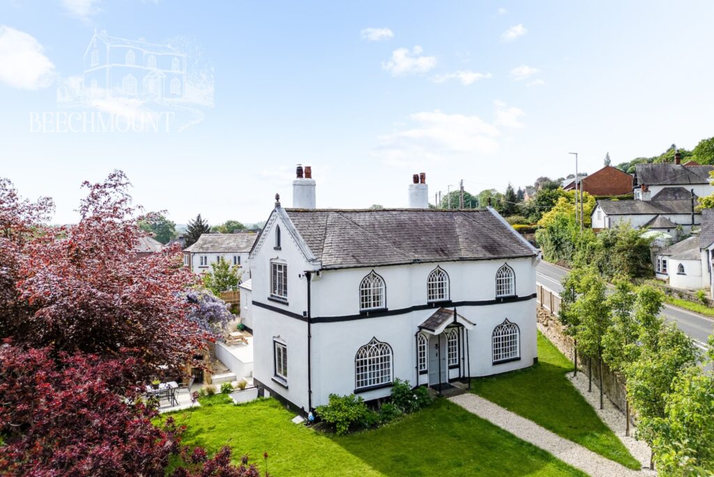 Marford Hill, Marford, LL12
