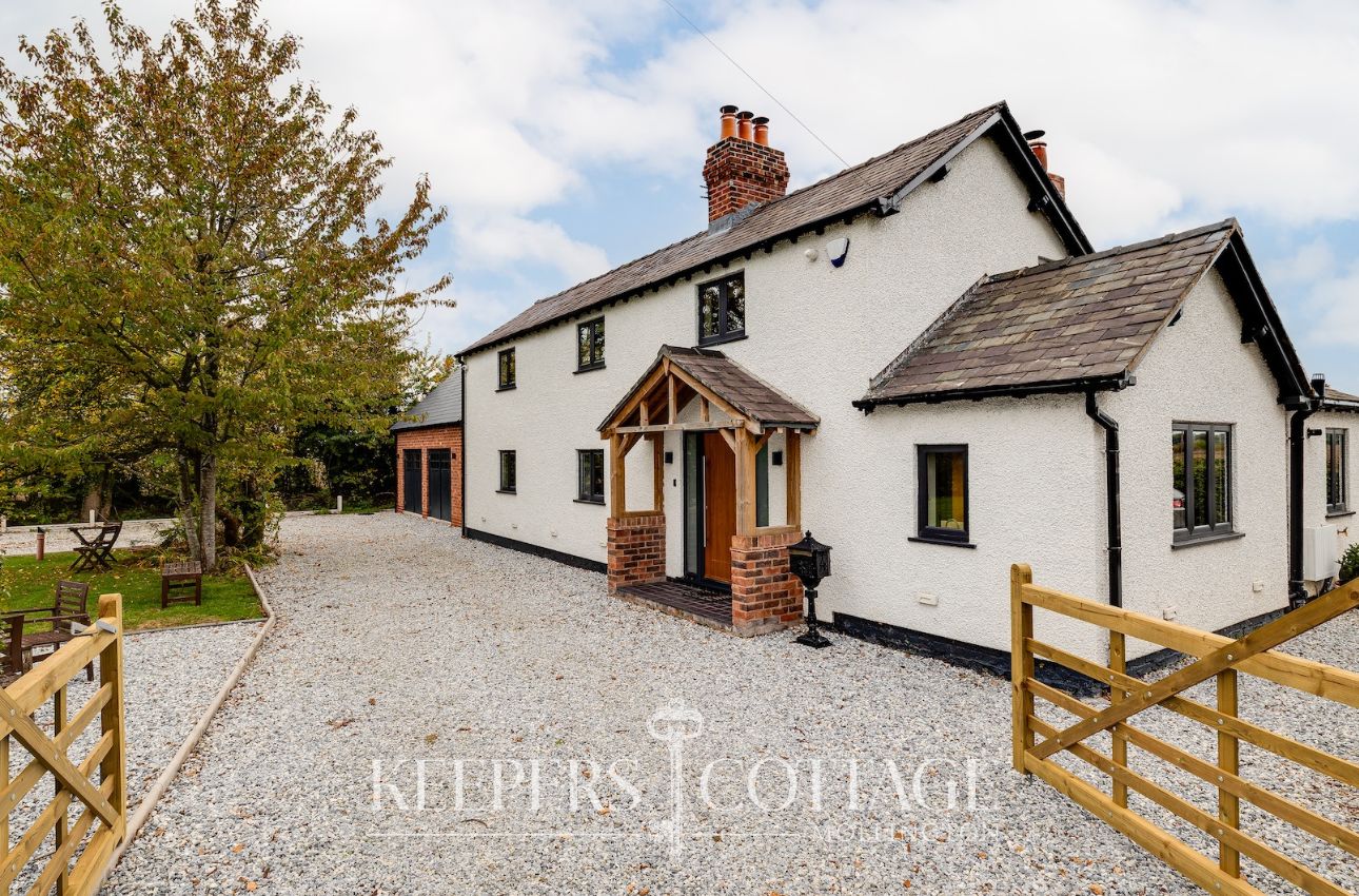 Townfield Lane, Mollington, CH1 - Currans Homes, Chester