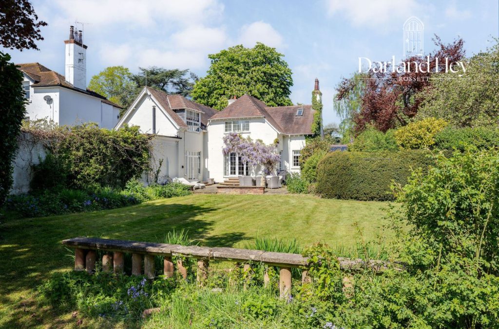 Darland Lane, Rossett, LL12