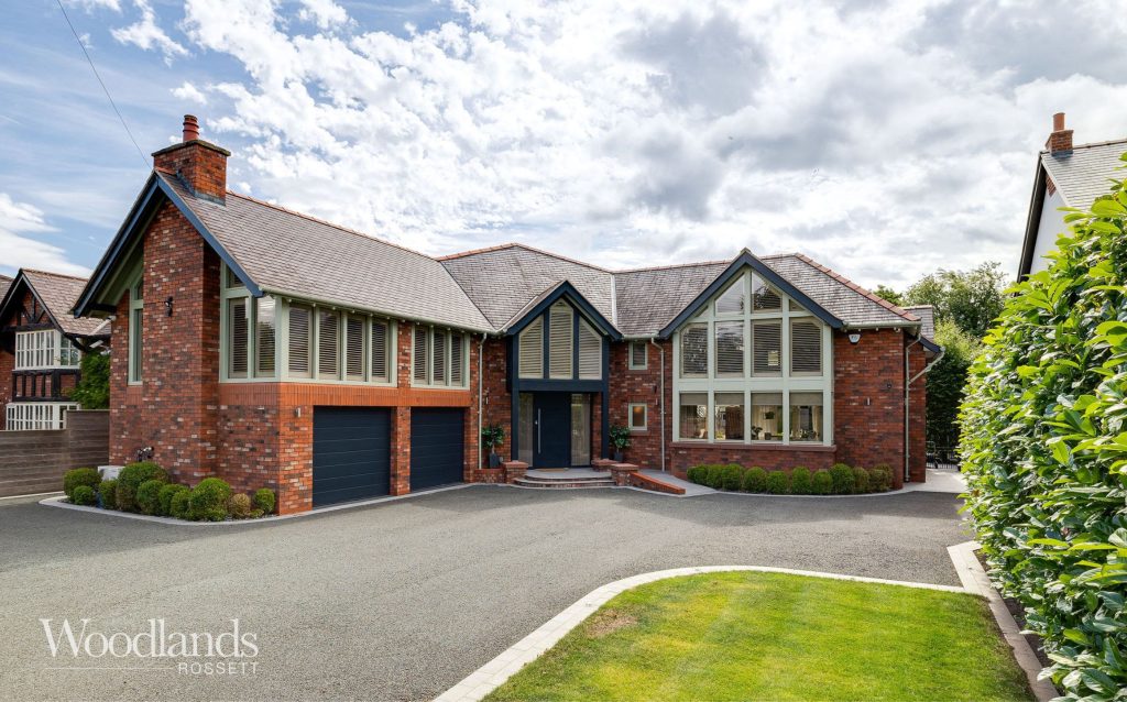 Chester Road, Rossett, LL12
