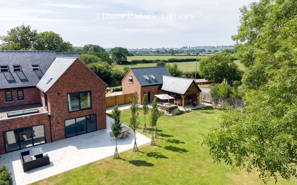 Parkside, Rossett, LL12